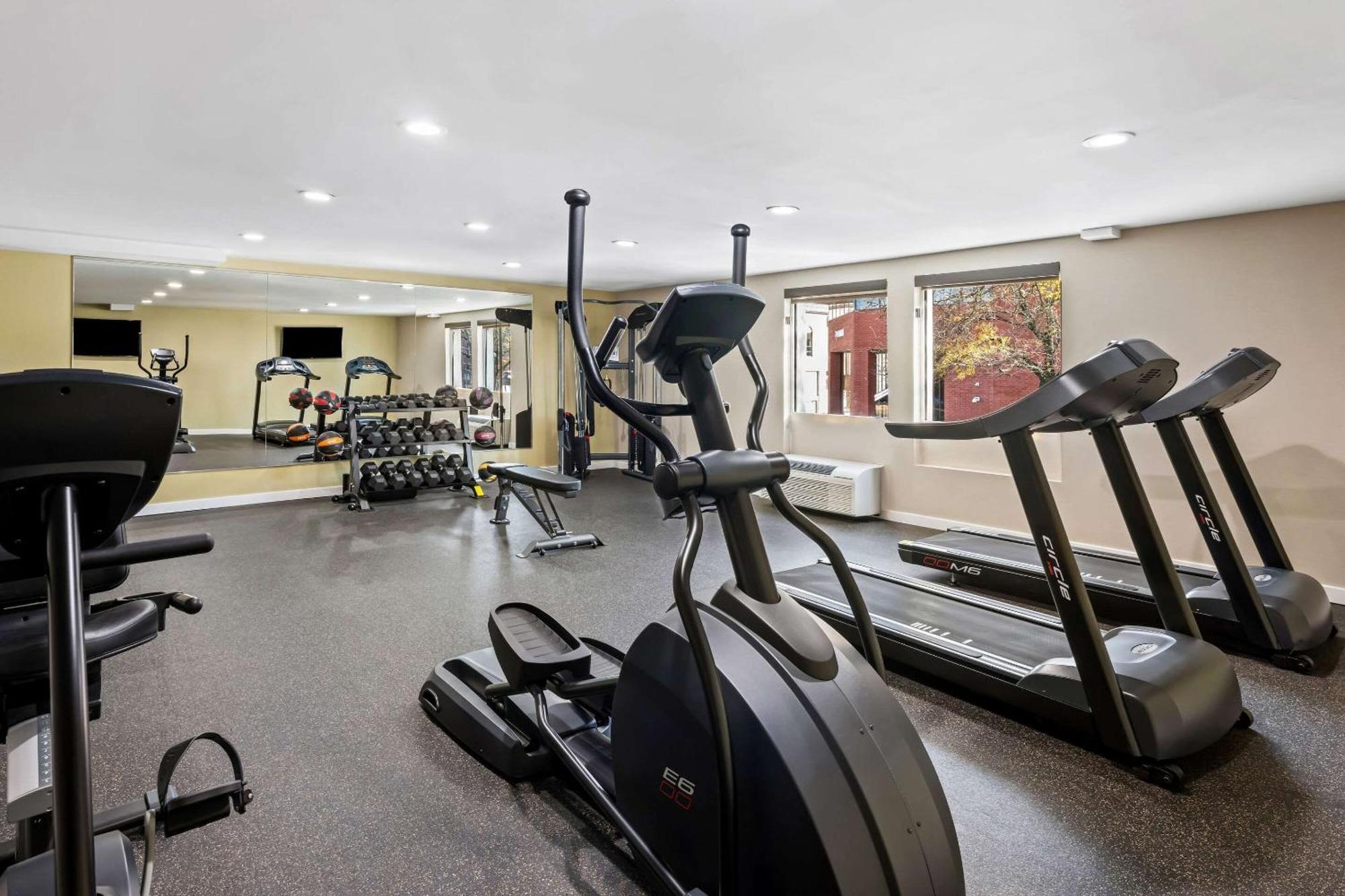 The Penn Stroud, Stroudsburg - Poconos, Ascend Hotel Collection Extérieur photo