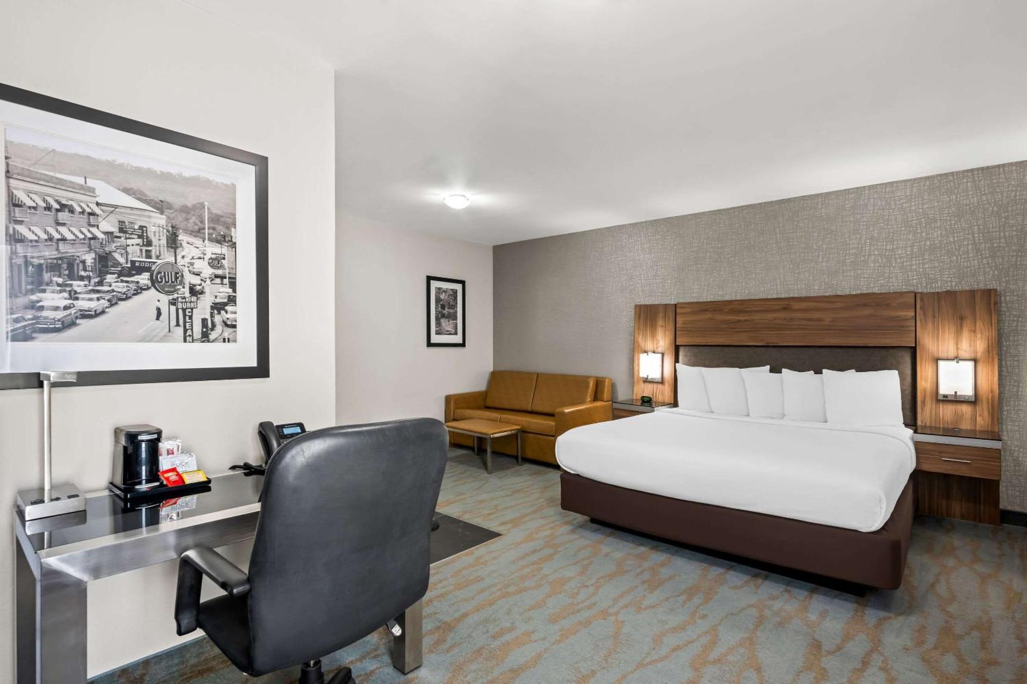 The Penn Stroud, Stroudsburg - Poconos, Ascend Hotel Collection Extérieur photo