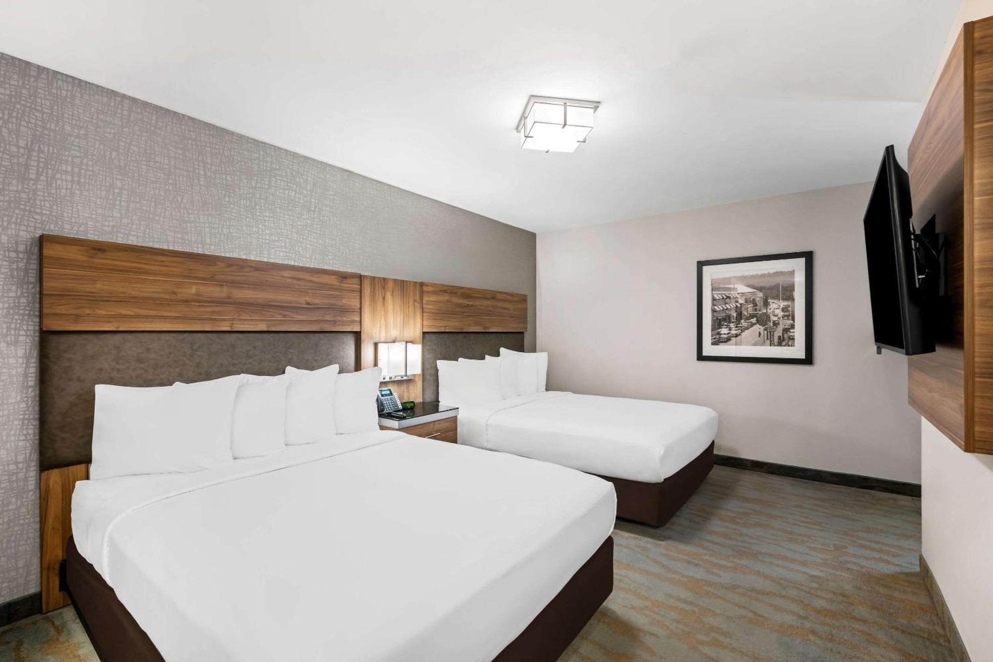The Penn Stroud, Stroudsburg - Poconos, Ascend Hotel Collection Extérieur photo